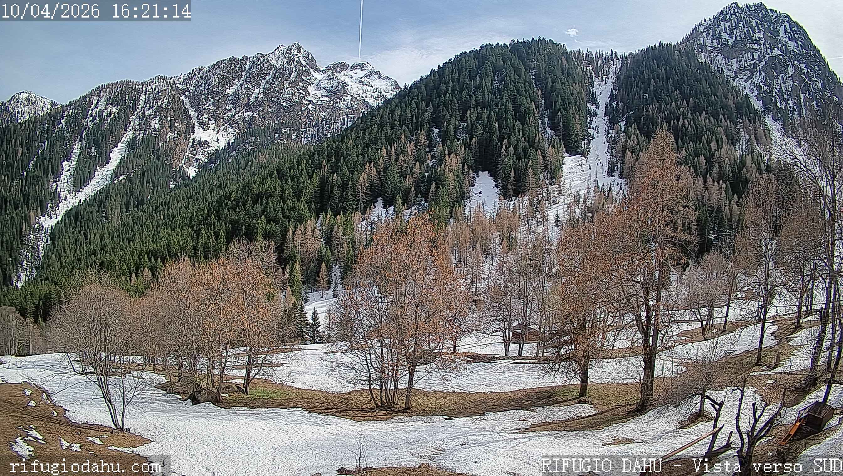 immagine della webcam nei dintorni di Sant'Anna di Vinadio: webcam Bagni di Vinadio