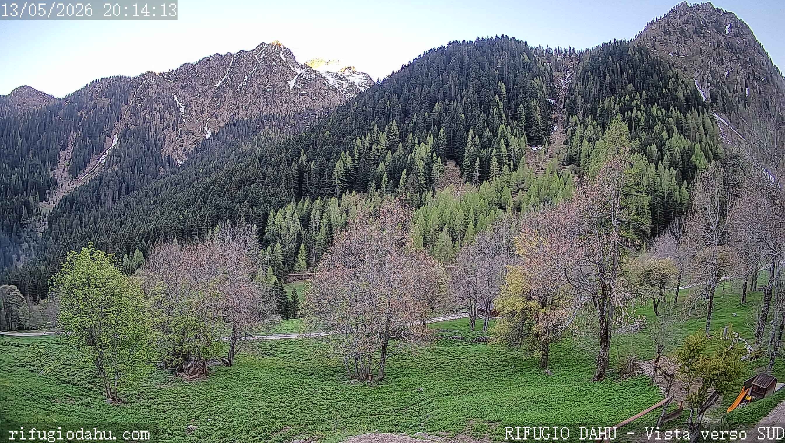 immagine della webcam nei dintorni di Pradleves: webcam Bagni di Vinadio